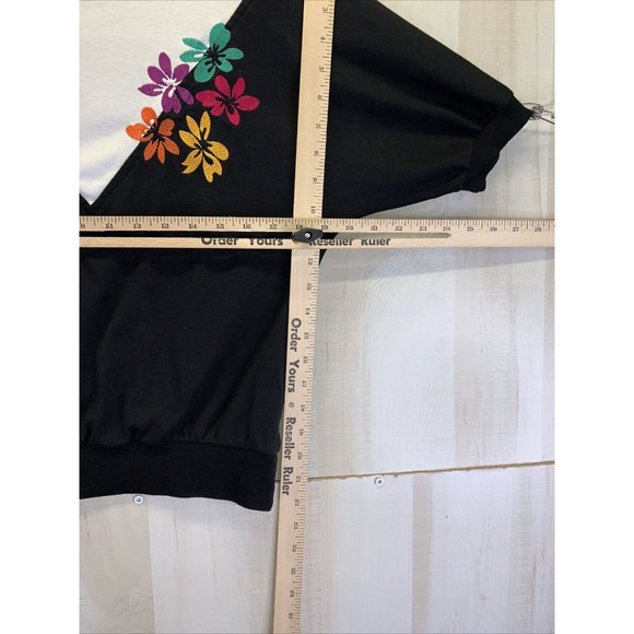 Aileen Vintage Womens Black Floral Embroidered Vintage Top Small USA Made-8940 - Picture 3 of 7